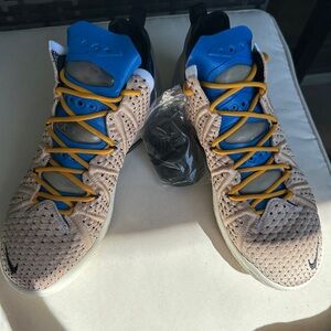 New LeBron James 18 Majestic Ferocity Size 11 New​